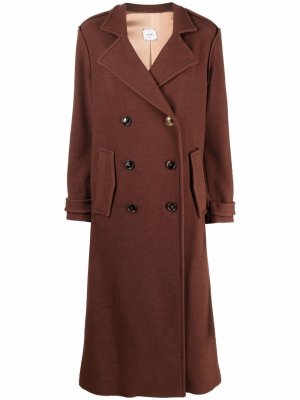 Двубортное пальто на пуговицах Alysi. Цвет: коричневый