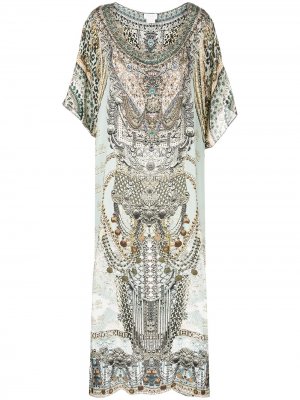 Шелковое платье-кафтан с графичным принтом Camilla. Цвет: синий