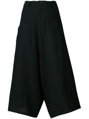 Укороченные расклешенные брюки Ys Y's. Цвет: чёрный