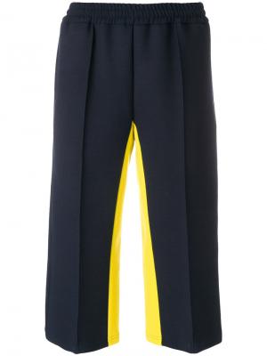 Укороченные спортивные брюки со стрелками MSGM. Цвет: синий