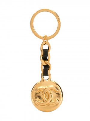 Брелок для ключей с логотипом CC Chanel Pre-Owned. Цвет: золотистый