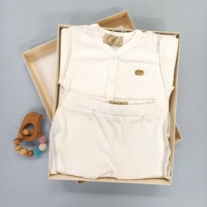 Комплект одежды , размер 56, белый Fleole. Цвет: белый/молочный