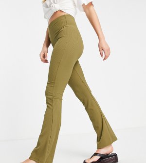 Зауженные брюки клеш в рубчик оливкового цвета Petite-Зеленый цвет Topshop