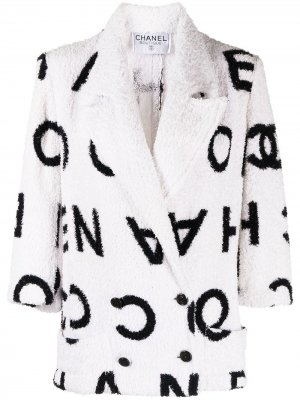 Двубортный пиджак 1990-х годов с логотипом Chanel Pre-Owned. Цвет: белый