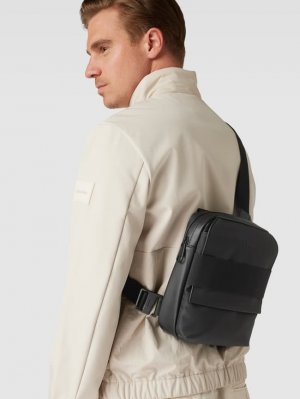 Сумка через плечо с детальной этикеткой, модель TECH , черный Calvin Klein