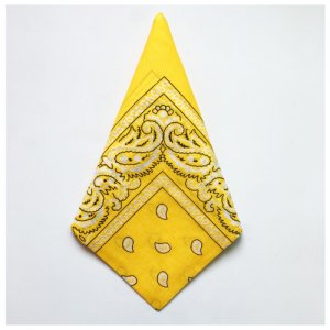 Бандана повязка косынка платок на голову Желтая 54 см Redweeks. Цвет: желтый/белый