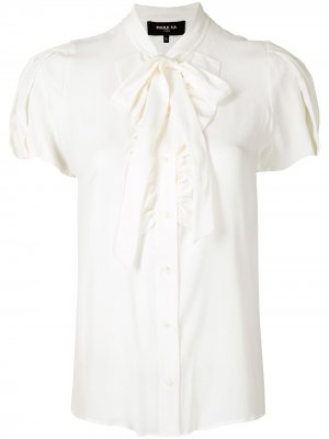 Атласная рубашка с оборками Paule Ka. Цвет: белый