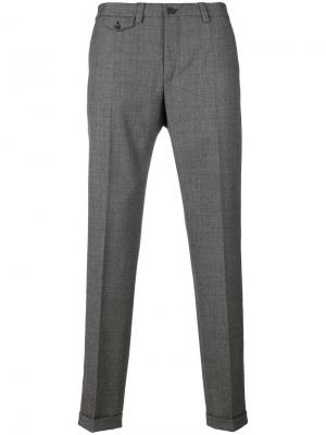Классические брюки Dolce & Gabbana. Цвет: серый