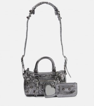Кожаная спортивная сумка Le Cagole Mini , серебряный Balenciaga
