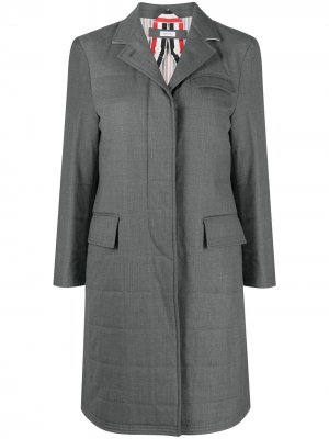 Стеганое пальто Chesterfield Thom Browne. Цвет: серый