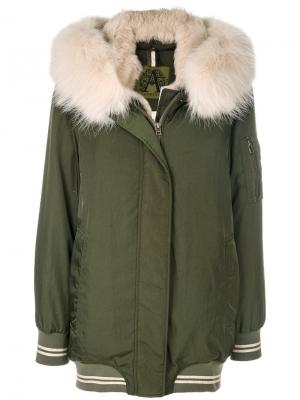 Пальто Clementine с капюшоном и мехом енота Alessandra Chamonix. Цвет: зелёный