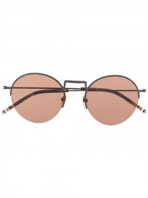 Солнцезащитные очки TBS118 в круглой оправе Thom Browne Eyewear. Цвет: черный