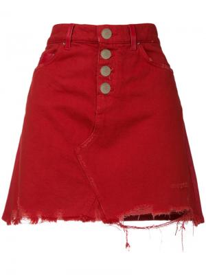 Джинсовая юбка c рваными деталями Amiri. Цвет: красный