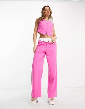 Неоновые и нейлоновые контрастные брюки с отложным поясом ярко-розового цвета ONLY. Цвет: розовый