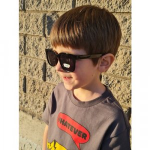 Солнцезащитные очки детские черные CASUAL. Цвет: черный/черные