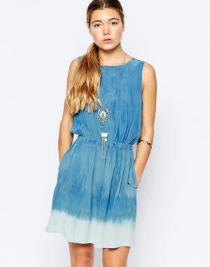 Шелковое платье мини с открытой спиной Gypsy 05. Цвет: синий