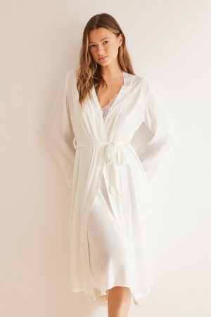 Длинный белый атласный халат Women'secret, Women'Secret