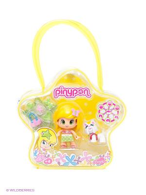 Кукла Пинипон со светлыми волосами с кошечкой в сумочке Famosa. Цвет: желтый