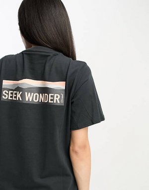Черная футболка бойфренда с принтом на спине Seek And Wonder Berghaus
