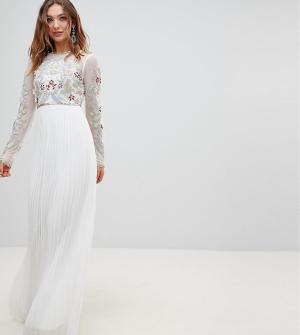 Платье макси с плиссированной юбкой и 3D-аппликацией Frock And Frill Premium-Белый