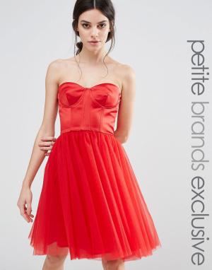 Платье с корсетом и юбкой из тюля Chi London Petite. Цвет: красный