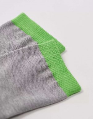 Серые и зеленые носки в рубчик Topshop