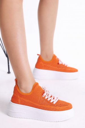 Женские оранжевые удобные трикотажные кроссовки на высокой подошве шнуровке Tonny Black