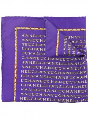Шелковый платок 1990-х годов с логотипом Chanel Pre-Owned. Цвет: фиолетовый