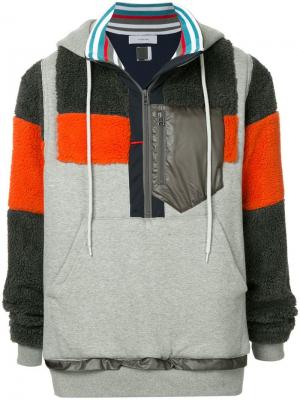 Пуловер дизайна колор-блок с капюшоном Facetasm. Цвет: серый
