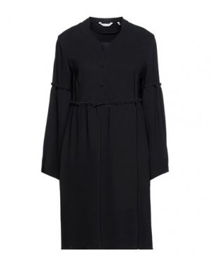 Короткое платье CALIBAN. Цвет: черный