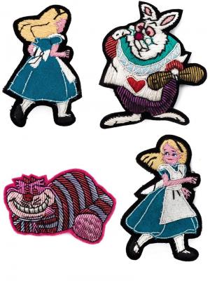 Набор из четырех брошей Alices Adventures in Wonderland Olympia Le-Tan. Цвет: многоцветный
