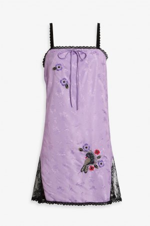 Платье мини из атласного жаккарда с кружевной отделкой и декором ANNA SUI, лавандовый Sui