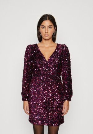 Коктейльное/праздничное платье VMFAME V NECK DRESS , цвет acai/beetroot purple Vero Moda