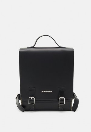 Рюкзак Box Backpack Unisex , черный Dr. Martens