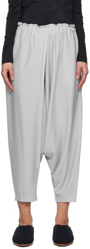 Серые базовые брюки , цвет Light gray 132 5. Issey Miyake