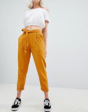 Зауженные брюки горчичного цвета с завязкой Pull&Bear. Цвет: желтый