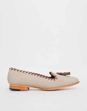 Туфли-слиперы с кисточками H By Hudson Vermeer London. Цвет: коричневый
