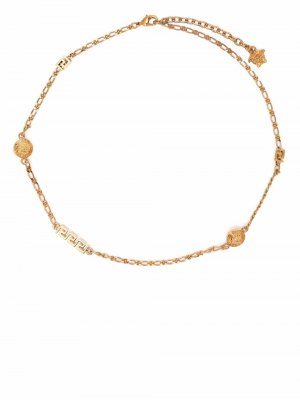Medusa Head-detail necklace Versace. Цвет: золотистый