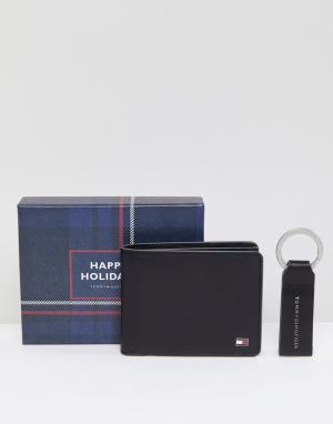 Подарочный набор с бумажником и брелоком для ключей из черной кожи Tom Tommy Hilfiger. Цвет: черный