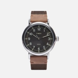 Наручные часы Standard Timex. Цвет: коричневый
