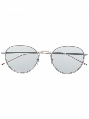 Солнцезащитные очки в круглой оправе Thom Browne Eyewear. Цвет: серебристый