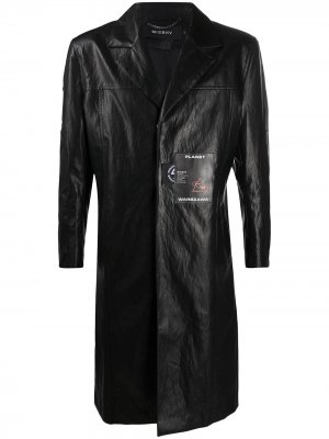 Пальто из искусственной кожи с нашивкой-логотипом MISBHV. Цвет: черный