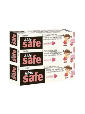Детская зубная паста  Kids safe strawberry со вкусом клубники (3-12 лет), 90 гр х 3шт. Cj Lion. Цвет: белый