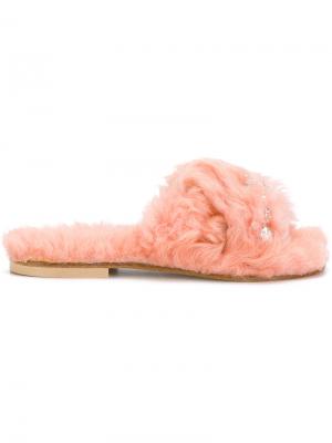 Crystal-embellished shearling sandals Emanuela Caruso Kids. Цвет: розовый и фиолетовый