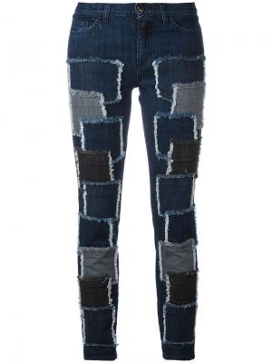 Эластичные джинсы с нашивками Giamba. Цвет: синий