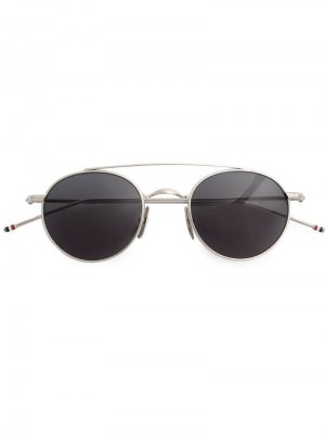 Солнцезащитные очки с круглой оправой Thom Browne Eyewear. Цвет: серый