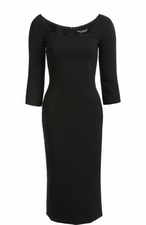 Платье-футляр с укороченным рукавом и вырезом-лодочка Dolce & Gabbana. Цвет: черный