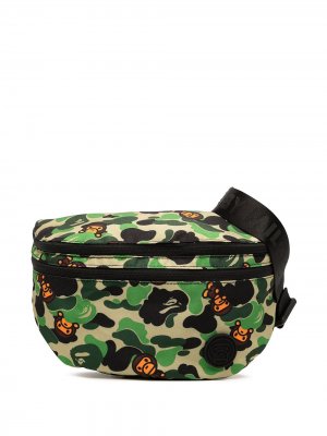 Рюкзак с камуфляжным принтом *BABY MILO® STORE BY *A BATHING APE®. Цвет: зеленый