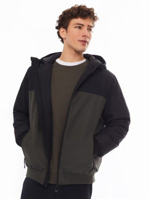 Утеплённая куртка-бомбер на синтепоне с капюшоном zolla. Цвет: хаки