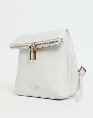 Кожаный рюкзак молочного цвета с ремешками-цепочками -Белый Paul Costelloe